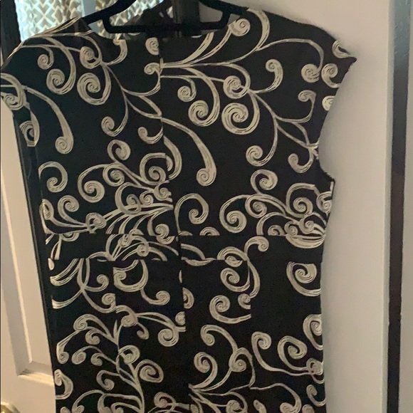 Dress - Picture 3 of 4